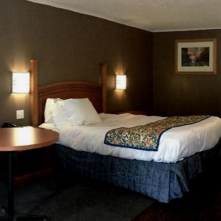 Americas Best Value Inn & Suites Джексон Экстерьер фото