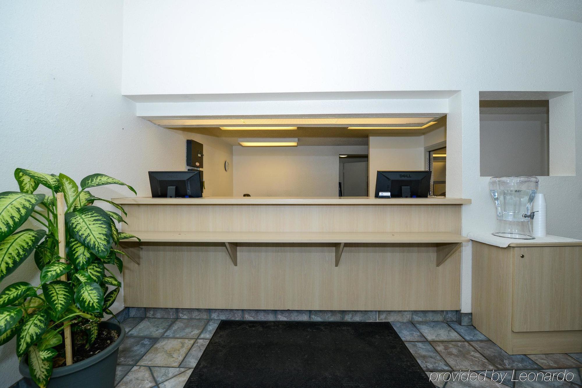 Americas Best Value Inn & Suites Джексон Экстерьер фото