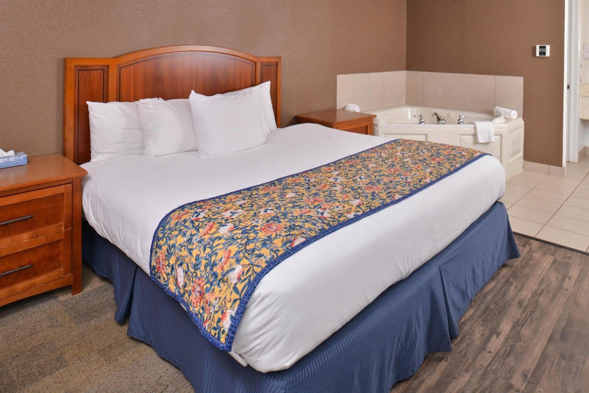 Americas Best Value Inn & Suites Джексон Экстерьер фото